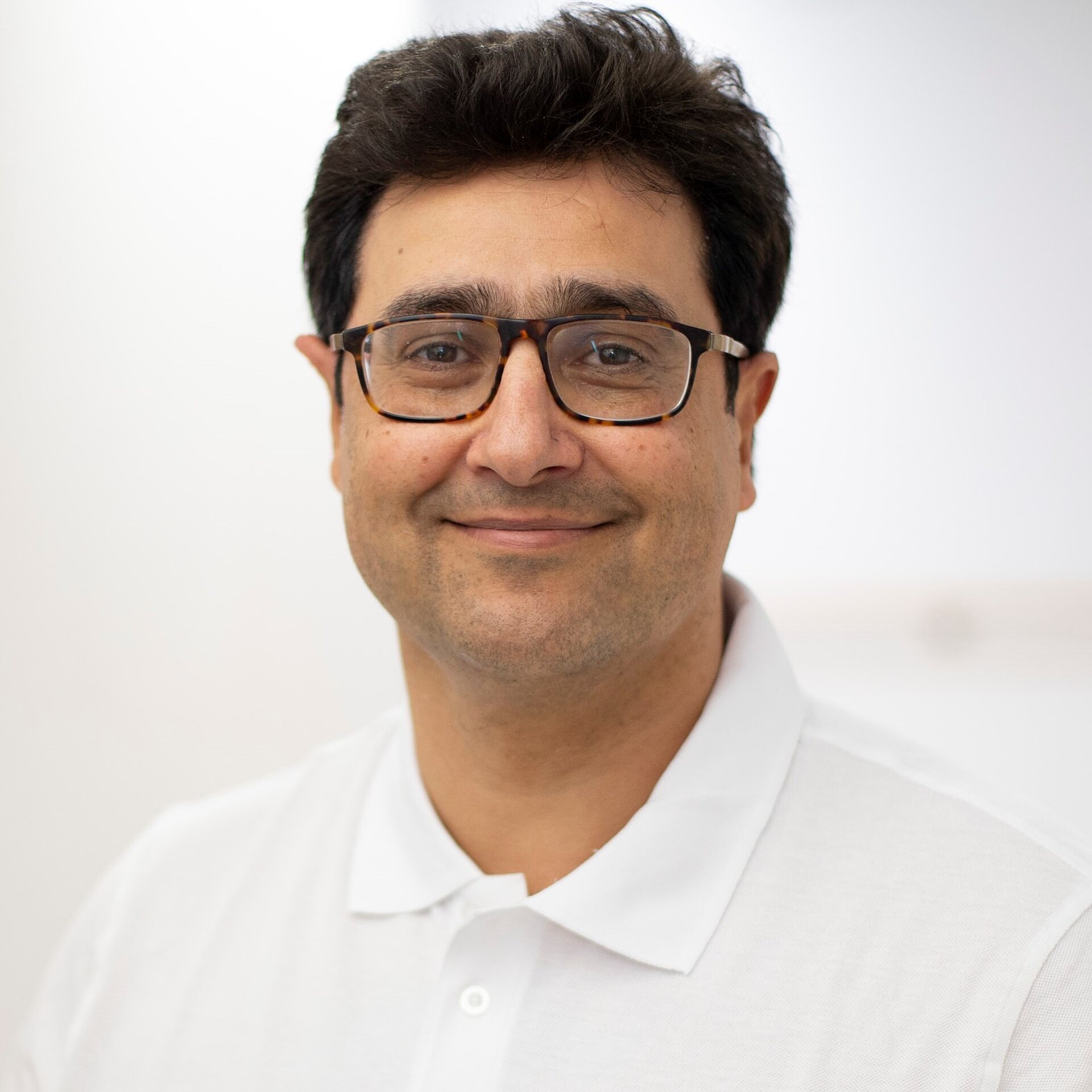 Porträt Oberarzt Dr. med. Terence Alapatt