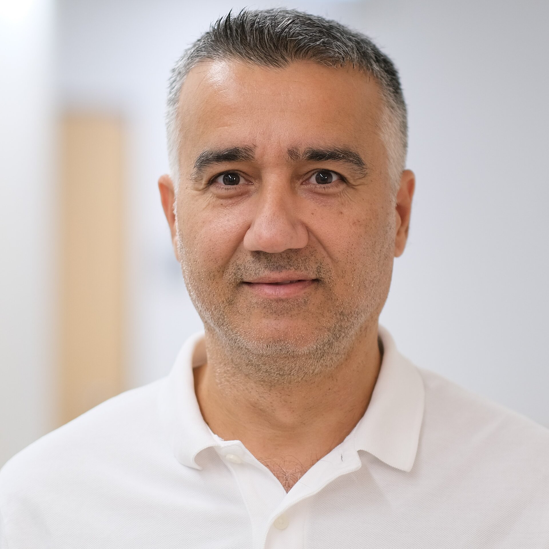 Porträt Oberarzt Dr. med. Halil Altindag
