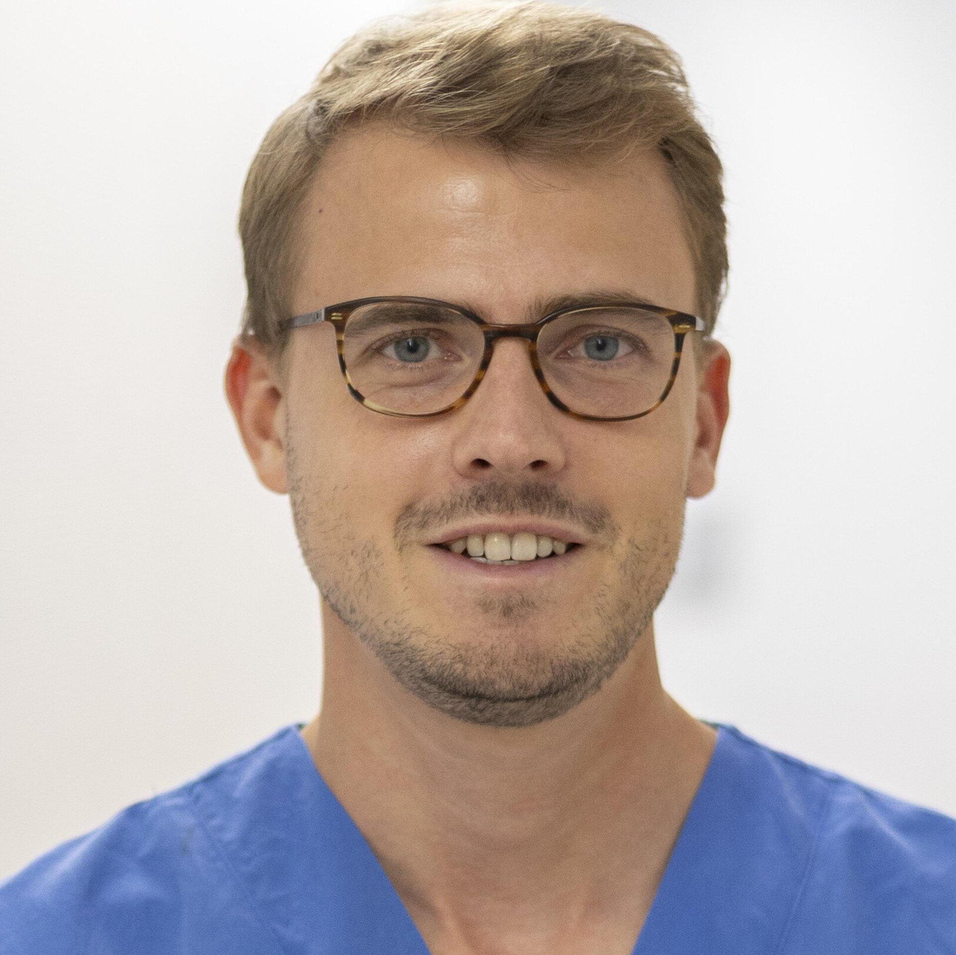 Porträt Oberarzt Dr. med. Alexander Tom Hoppe