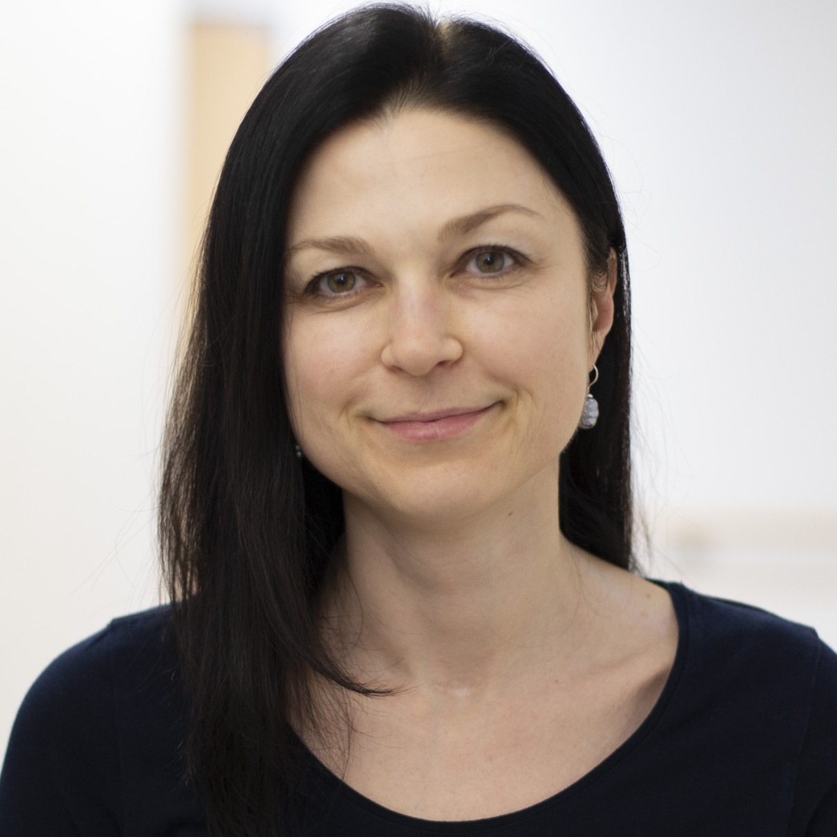 Porträt der Oberärztin der Abteilung Allgemein- & Viszeralchirurgie Dr. med. Natalia Sapega