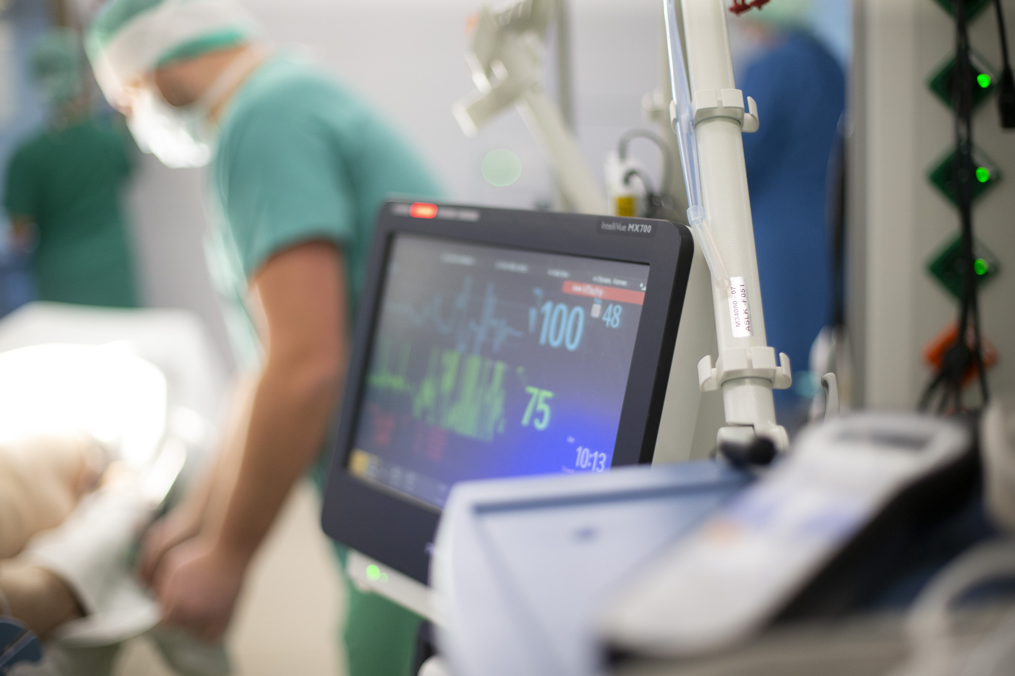 Patientenmonitor im OP-Bereich