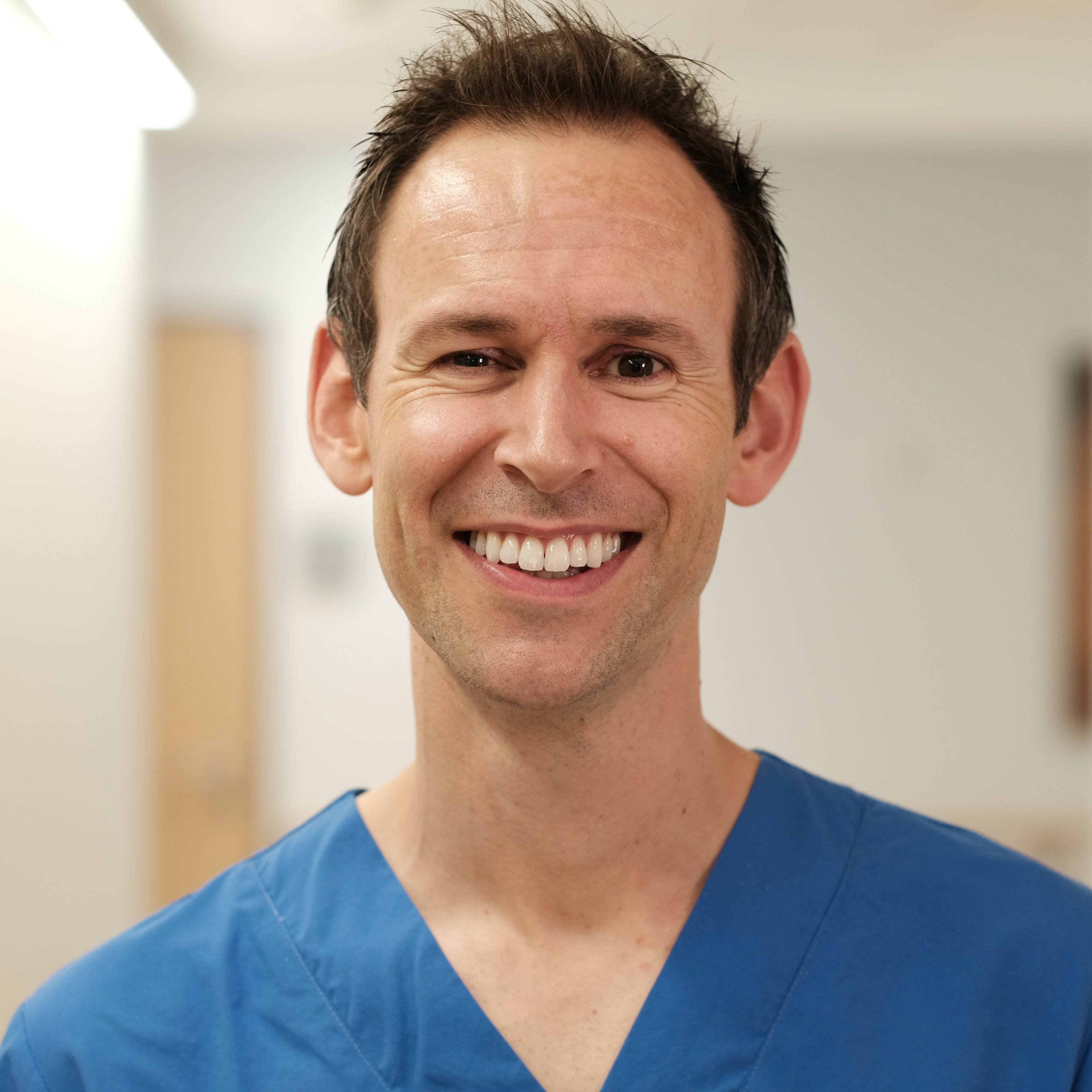 Porträt Oberarzt Dr. med. Robert Merget